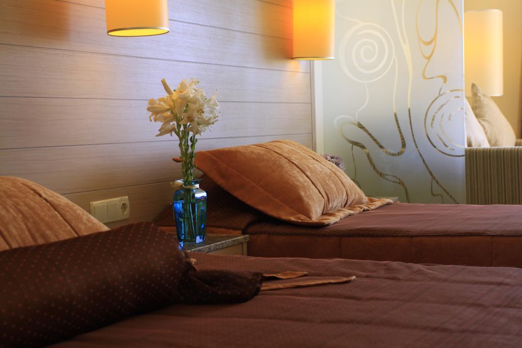 Sealight Resort Hotel Kusadası Rum bild