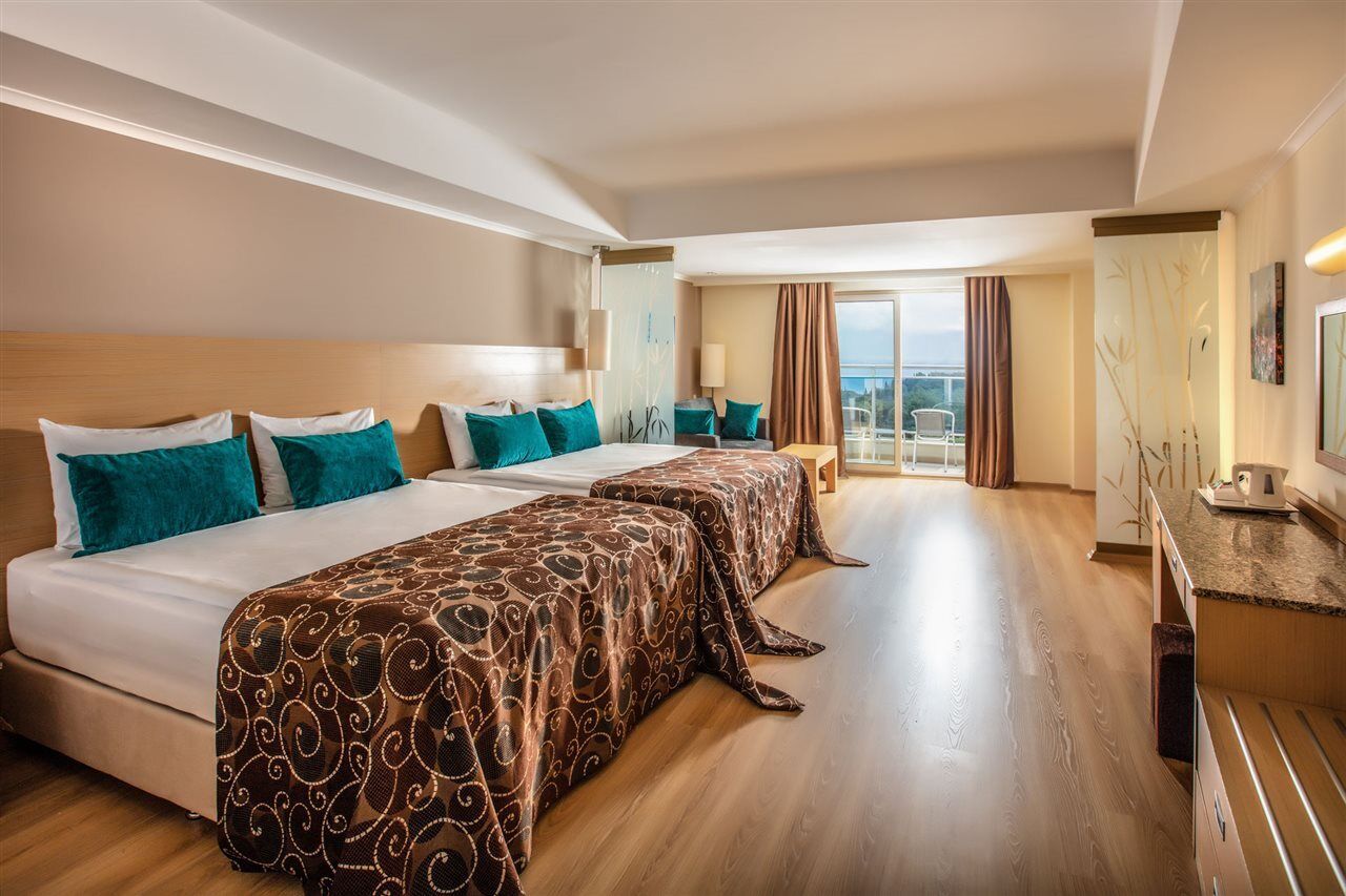 Sealight Resort Hotel Kusadası Exteriör bild